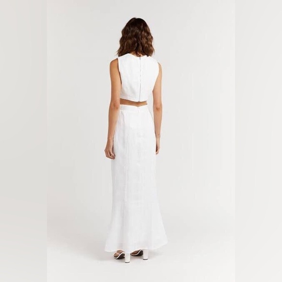 DISSH White Crop Top - Picture 3 of 8